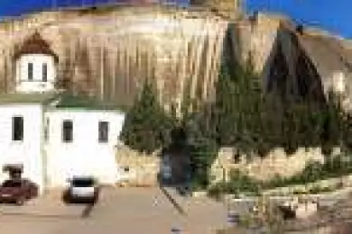 Инкерманский пещерный монастырь 